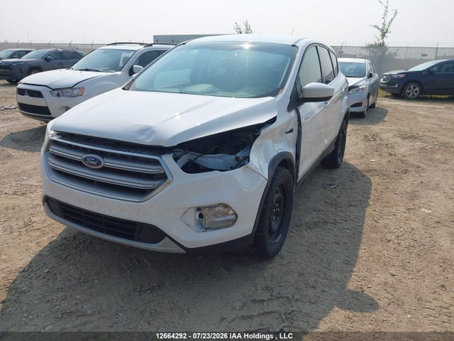 2017 Ford Escape Se მანქანა იყიდება აუქციონზე, vin: 1FMCU9GD2HUD70137, აუქციონის ნომერი: 12664292