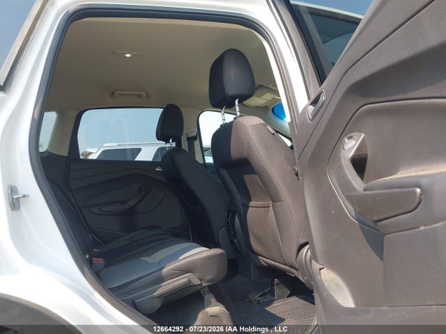 2017 Ford Escape Se მანქანა იყიდება აუქციონზე, vin: 1FMCU9GD2HUD70137, აუქციონის ნომერი: 12664292