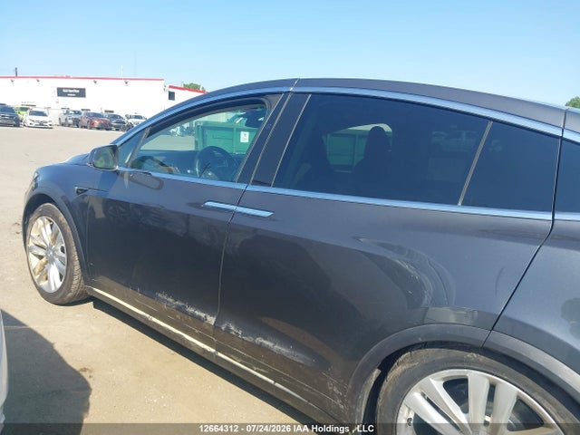 Продаж на аукціоні авто 2017 Tesla Model X 100d/75d/90d, vin: 5YJXCDE27HF039317, номер лоту: 12664312