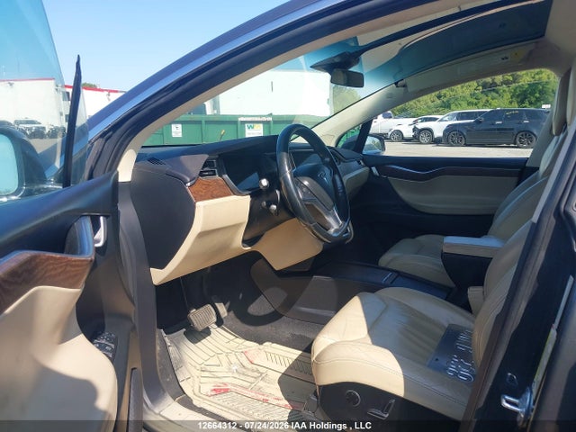 Продаж на аукціоні авто 2017 Tesla Model X 100d/75d/90d, vin: 5YJXCDE27HF039317, номер лоту: 12664312
