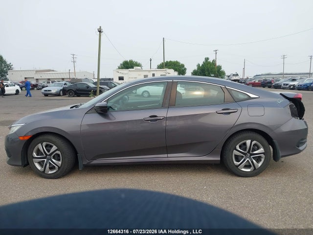 Продаж на аукціоні авто 2018 Honda Civic Lx, vin: 2HGFC2F58JH016204, номер лоту: 12664316
