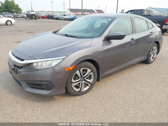 Продаж на аукціоні авто 2018 Honda Civic Lx, vin: 2HGFC2F58JH016204, номер лоту: 12664316
