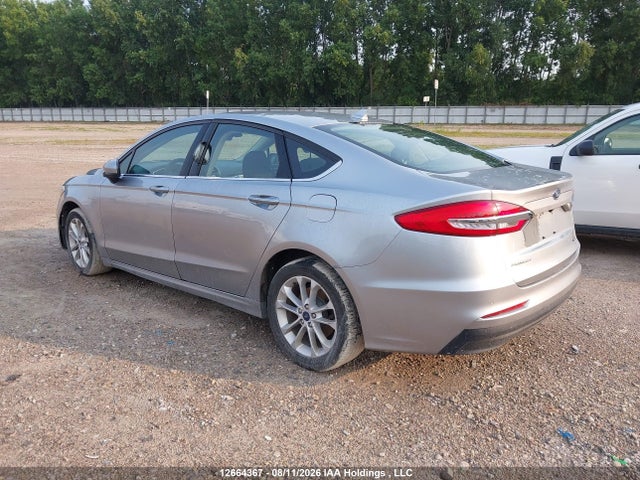 12664367 :رقم المزاد ، 3FA6P0LU4LR141748 vin ، 2020 Ford Fusion Se مزاد بيع