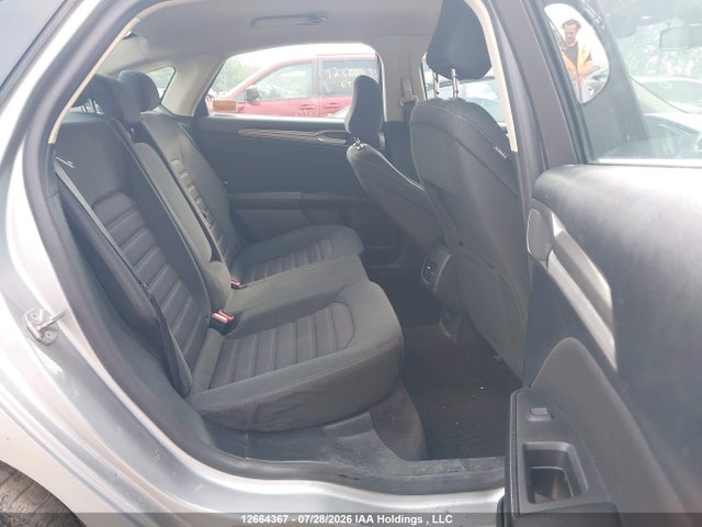 12664367 :رقم المزاد ، 3FA6P0LU4LR141748 vin ، 2020 Ford Fusion Se مزاد بيع