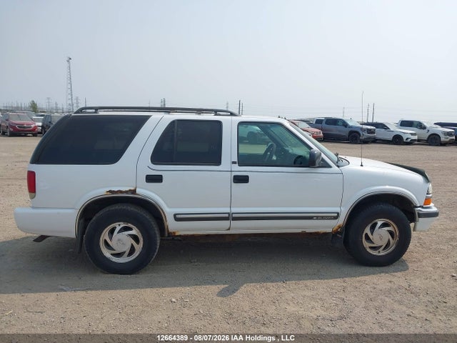Продаж на аукціоні авто 2000 Chevrolet Blazer Lt/trailblazer/trailblazer W/onstar, vin: 1GNDT13W2Y2190275, номер лоту: 12664389