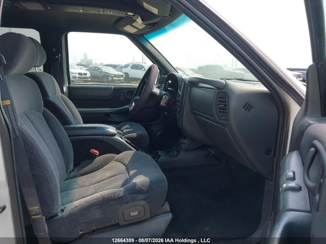 Продаж на аукціоні авто 2000 Chevrolet Blazer Lt/trailblazer/trailblazer W/onstar, vin: 1GNDT13W2Y2190275, номер лоту: 12664389