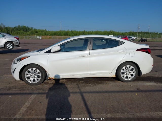 Продаж на аукціоні авто 2016 Hyundai Elantra Gl, vin: 5NPDH4AE9GH696074, номер лоту: 12664431