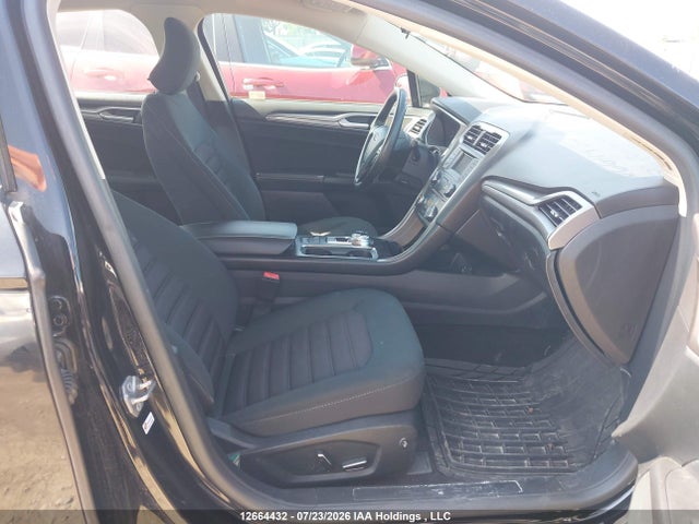 3FA6P0H76JR105480 Ford FUSION SE