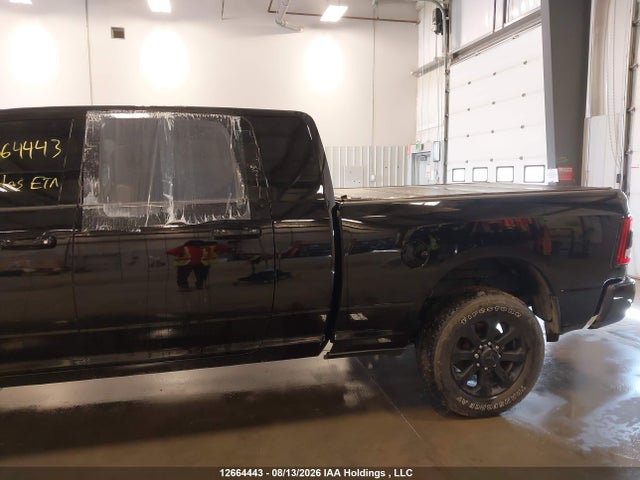 RAM 3500 Laramie 2024 3C63R3ML2RG326245 Image 6