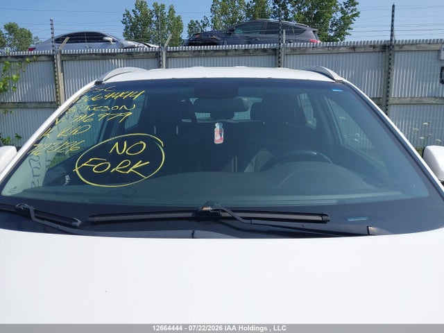 12664444 :رقم المزاد ، KM8J33A49JU716979 vin ، 2018 Hyundai Tucson Limited/sport And Eco/se مزاد بيع