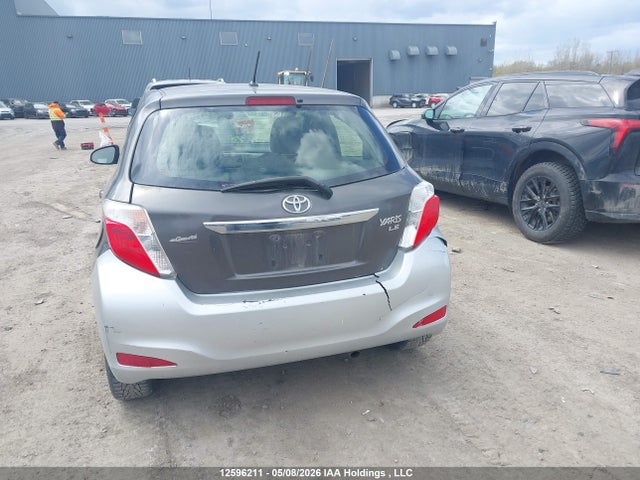 12596211 :رقم المزاد ، JTDKTUD35DD556685 vin ، 2013 Toyota Yaris Le مزاد بيع