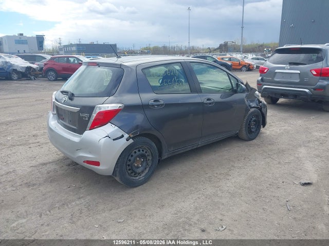 12596211 :رقم المزاد ، JTDKTUD35DD556685 vin ، 2013 Toyota Yaris Le مزاد بيع