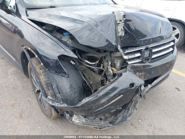 Aukcja sprzedaży 2018 Volkswagen Tiguan Comfortline, vin: 3VV2B7AX1JM111504, numer aukcji: 12649642