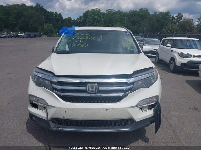 Honda Pilot Touring 2016 5FNYF6H90GB510187 Image 12