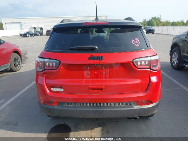 12664459 :رقم المزاد ، 3C4NJDBB4JT307183 vin ، 2018 Jeep Compass Latitude مزاد بيع