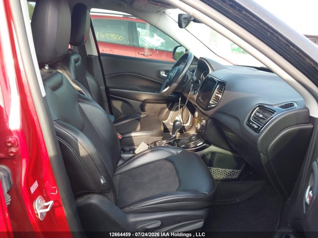 12664459 :رقم المزاد ، 3C4NJDBB4JT307183 vin ، 2018 Jeep Compass Latitude مزاد بيع