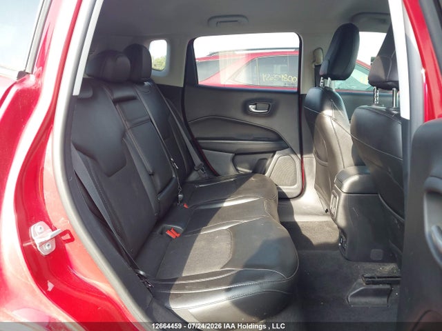 12664459 :رقم المزاد ، 3C4NJDBB4JT307183 vin ، 2018 Jeep Compass Latitude مزاد بيع