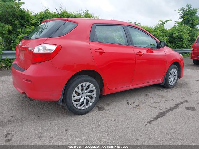 12639655 :رقم المزاد ، 2T1KU4EE7BC639882 vin ، 2011 Toyota Matrix مزاد بيع