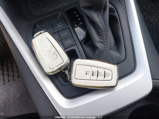 2T3R1RFV3MC212485 Toyota Rav4 Xle/xle Premium