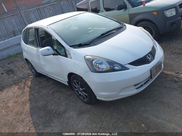 Продаж на аукціоні авто 2013 Honda Fit Lx, vin: LUCGE8H55D3002597, номер лоту: 12664500