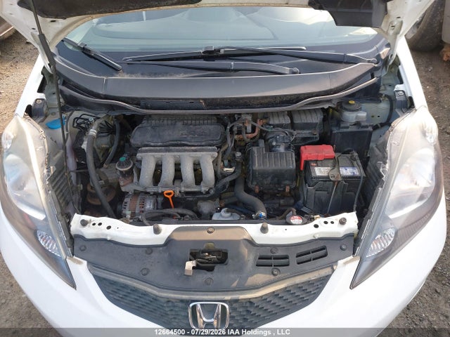 2013 Honda Fit Lx მანქანა იყიდება აუქციონზე, vin: LUCGE8H55D3002597, აუქციონის ნომერი: 12664500