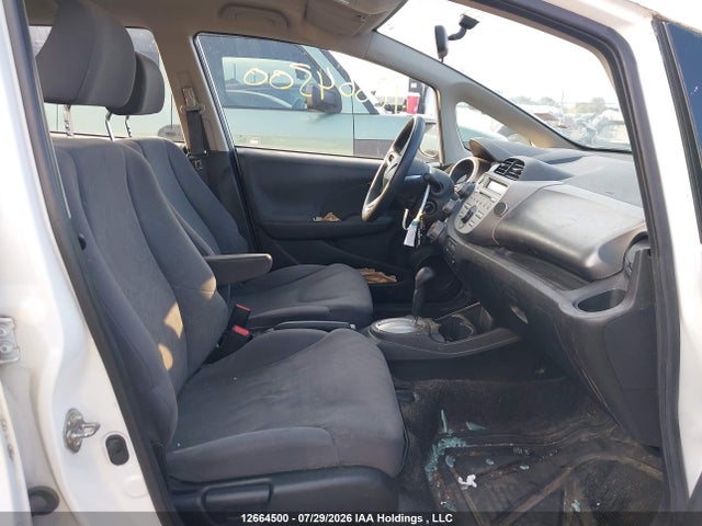 2013 Honda Fit Lx მანქანა იყიდება აუქციონზე, vin: LUCGE8H55D3002597, აუქციონის ნომერი: 12664500
