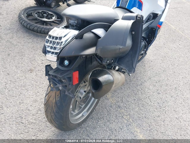 BMW K1300 S 2015 WB1050804FZ798932 Image 18