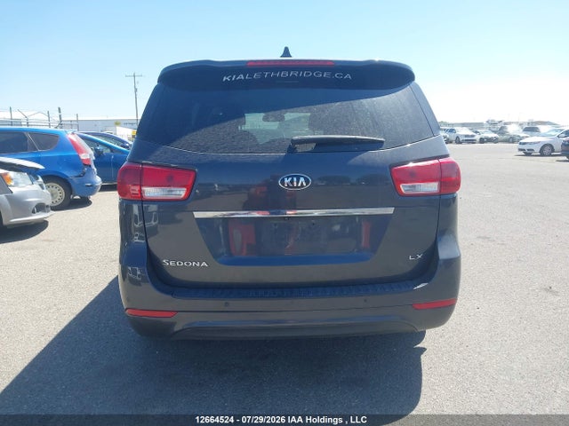 12664524 :رقم المزاد ، KNDMB5C19J6400554 vin ، 2018 Kia Sedona Lx مزاد بيع