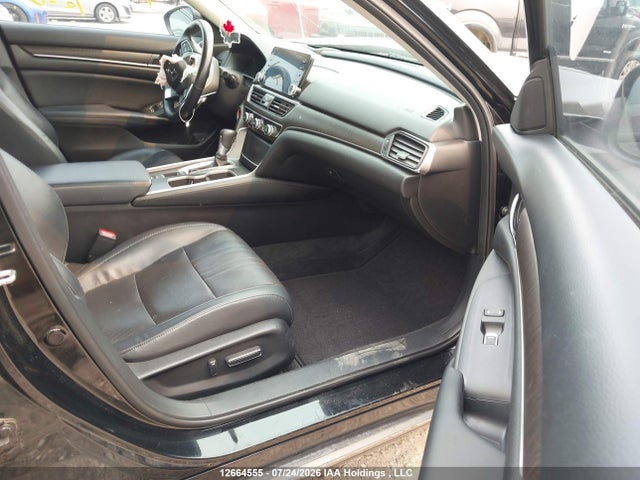 12664555 :رقم المزاد ، 1HGCV1F91JA808462 vin ، 2018 Honda Accord Touring مزاد بيع