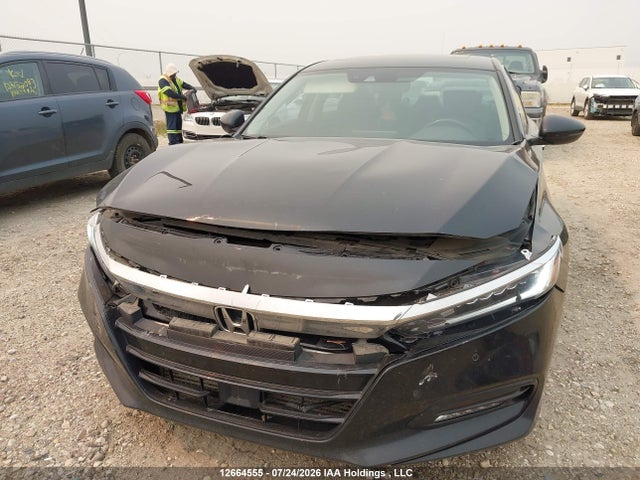 12664555 :رقم المزاد ، 1HGCV1F91JA808462 vin ، 2018 Honda Accord Touring مزاد بيع