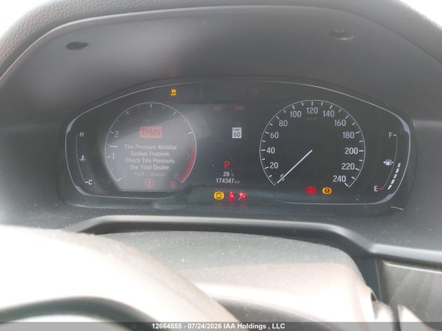 12664555 :رقم المزاد ، 1HGCV1F91JA808462 vin ، 2018 Honda Accord Touring مزاد بيع
