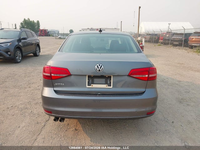 2015 Volkswagen Jetta 2.0l Trendline/2.0l Trendline+ მანქანა იყიდება აუქციონზე, vin: 3VW1K7AJ7FM277665, აუქციონის ნომერი: 12664561
