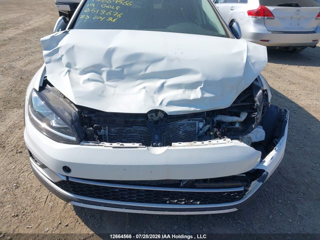 3VWM17AU7KM518676 Volkswagen Golf Alltrack 1.8 Tsi Execline/1.8 Tsi Highline
