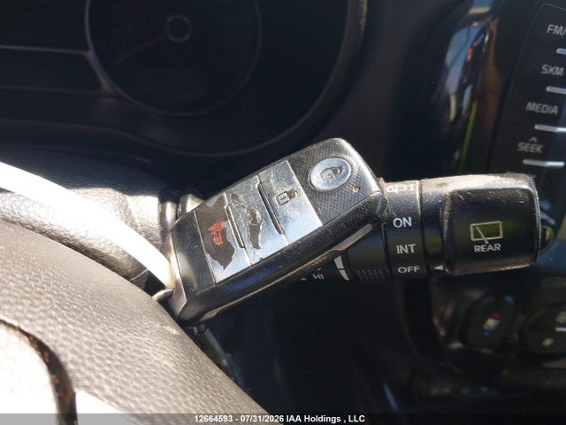 Продажа на аукционе авто 2015 Kia Soul Sx/sx Luxury, vin: KNDJX3A54F7228207, номер лота: 12664593