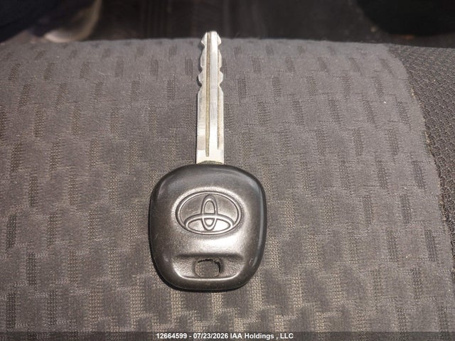 2008 Toyota Matrix Xr მანქანა იყიდება აუქციონზე, vin: 2T1KR32E38C702338, აუქციონის ნომერი: 12664599