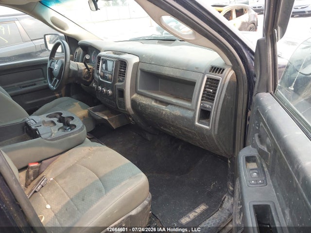 12664601 :رقم المزاد ، 3C6RR7KT2FG656709 vin ، 2015 Ram 1500 St مزاد بيع