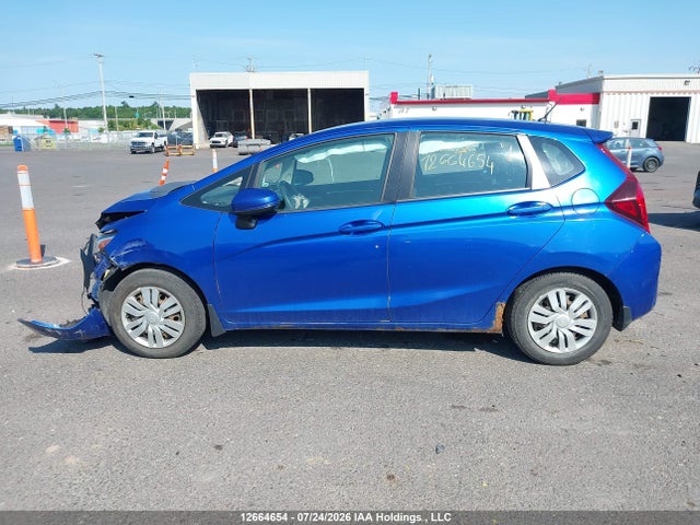 Honda FIT LX 2016 3HGGK5H55GM107902 Image 13