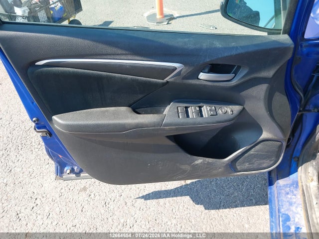 Honda FIT LX 2016 3HGGK5H55GM107902 Image 17