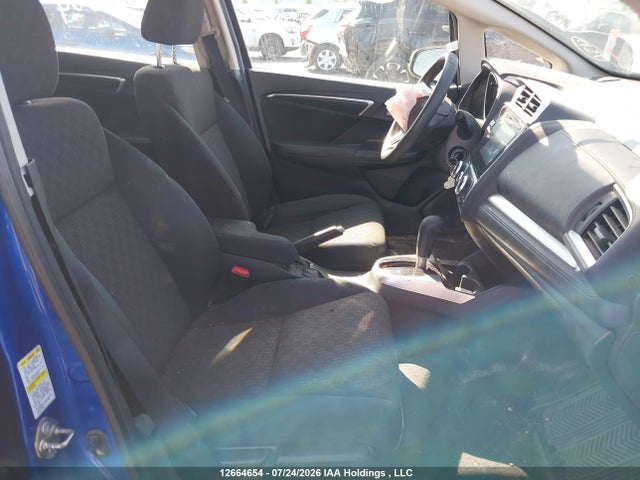 Honda FIT LX 2016 3HGGK5H55GM107902 Image 5
