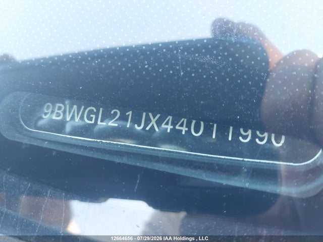 2004 Volkswagen Golf Gls მანქანა იყიდება აუქციონზე, vin: 9BWGL21JX44011990, აუქციონის ნომერი: 12664656