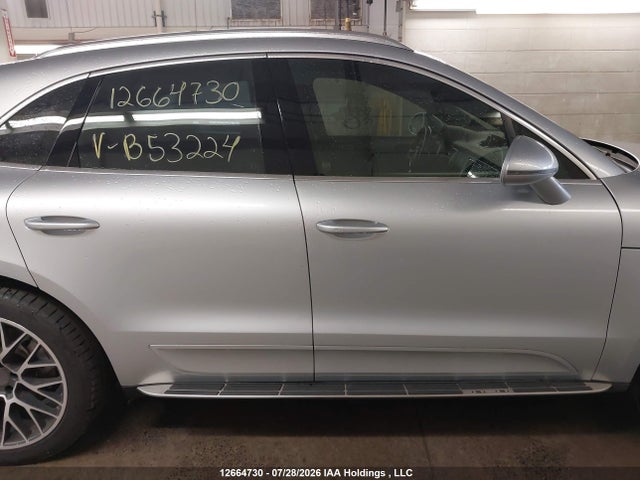 Porsche Macan 2017 WP1AG2A58HLB53224 Image 13