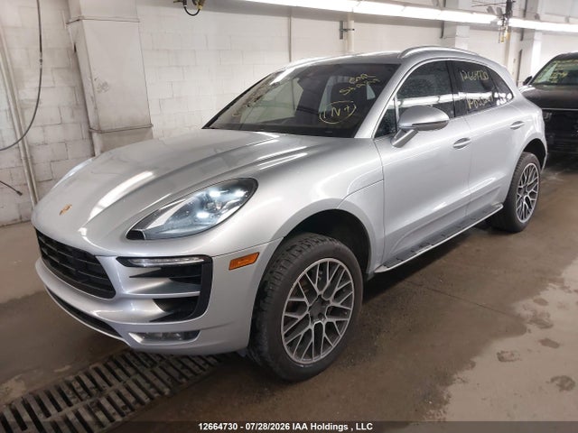 Porsche Macan 2017 WP1AG2A58HLB53224 Image 2