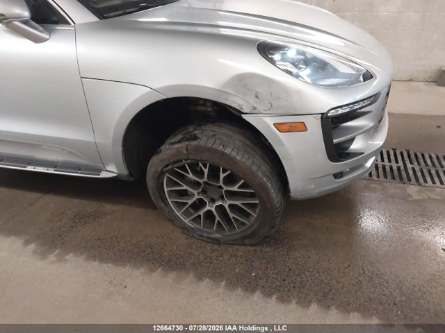 Porsche Macan 2017 WP1AG2A58HLB53224 Image 6