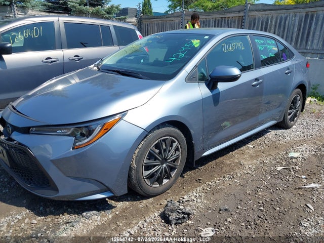 5YFBPMBE9NP314005 Toyota COROLLA LE