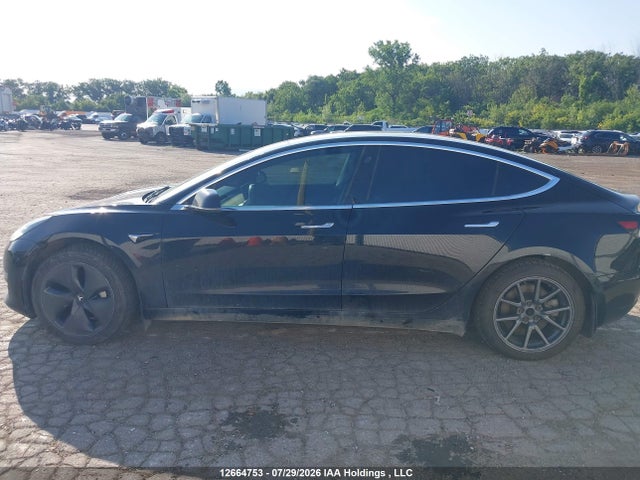 Tesla Model 3 Long Range/mid Range/standard Range/standard Range Plus 2019 5YJ3E1EA2KF422555 Image 14