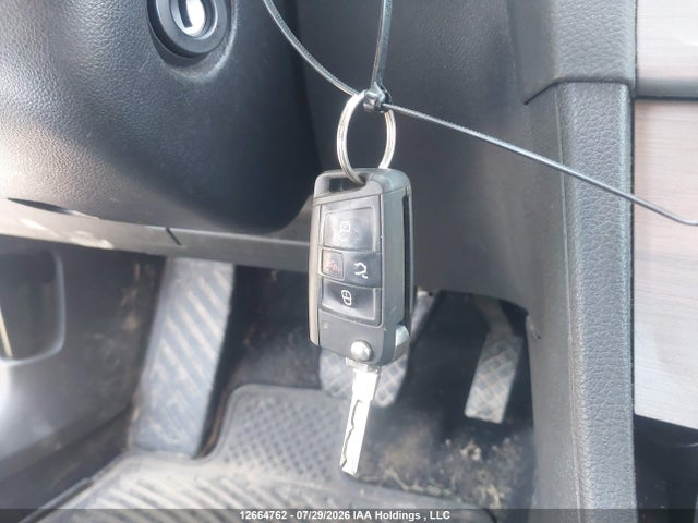 3VW217AU5FM040089 Volkswagen Golf