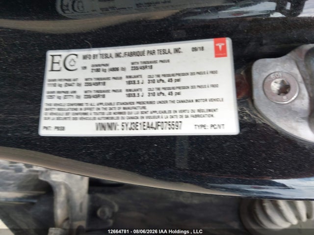 Tesla MODEL 3 2018 5YJ3E1EA4JF075597 Image 9