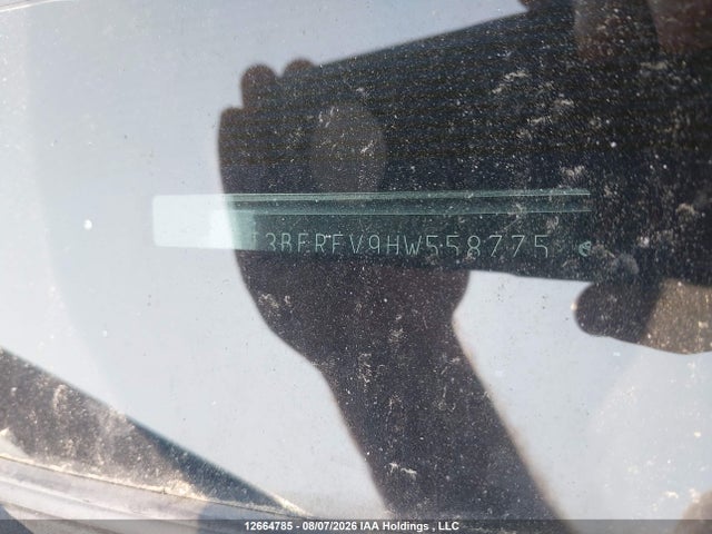 2T3BFREV9HW558775 Toyota RAV4 LE