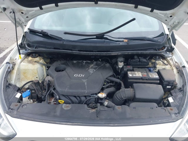KMHCT4AE0GU008796 Hyundai ACCENT SE
