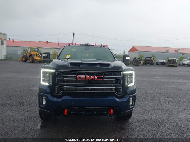 12664820 :رقم المزاد ، 1GT19PEY0NF242521 vin ، 2022 Gmc Sierra K2500 At4 مزاد بيع